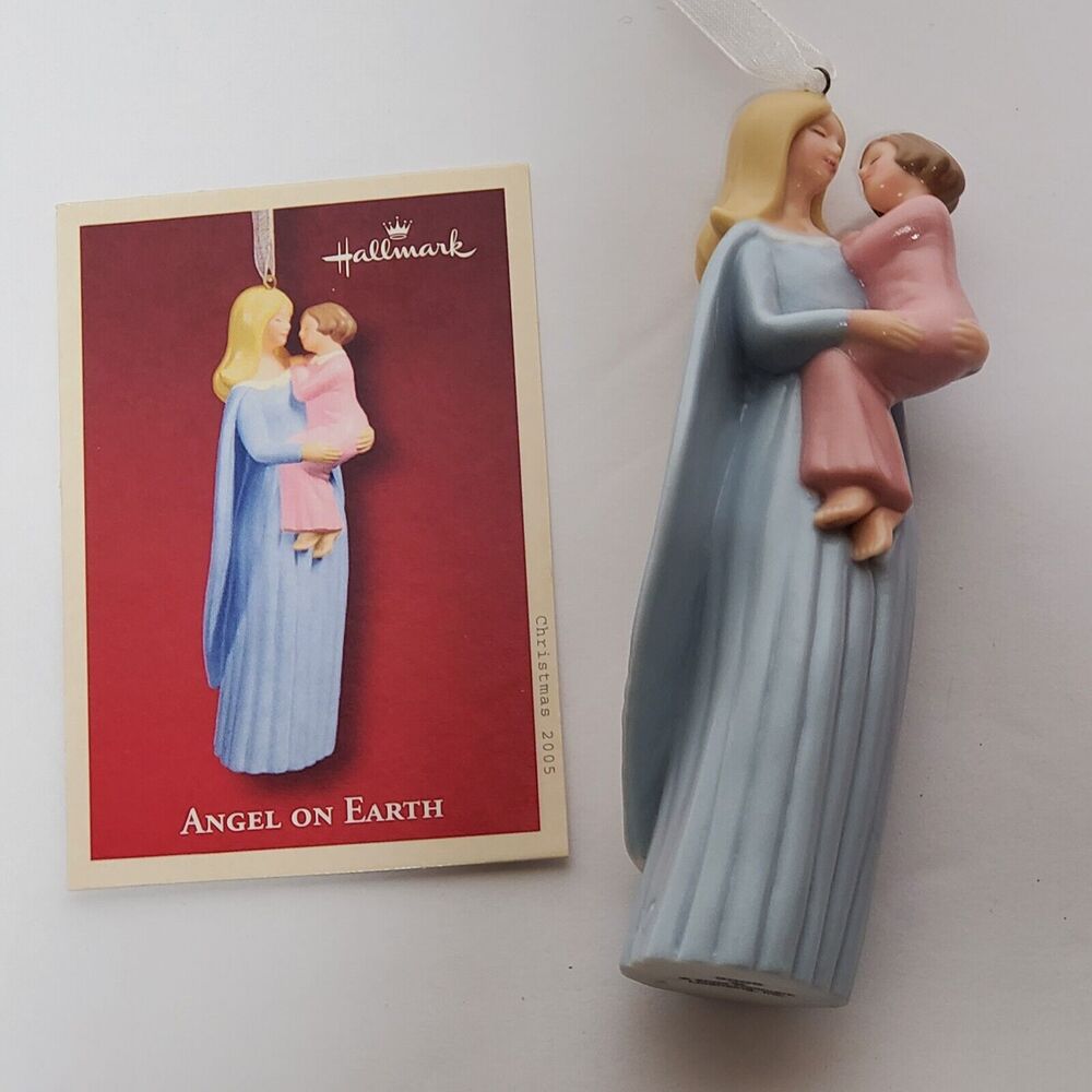 HALLMARK Keepsake 2005 ANGEL ON EARTH Porcelain Ornament MOTHER DAUGHTER GRANDMA